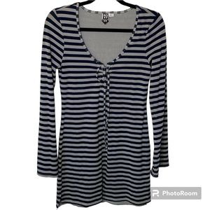 Roxy Dress Women’s M Mini Long Sleeve V-neck Black Gray Striped Summer Beachy